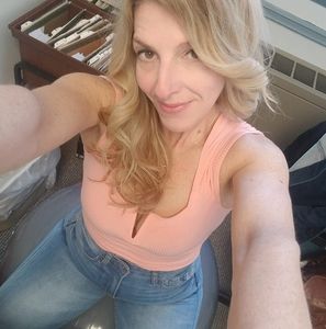 Meet your Posher, Cindy